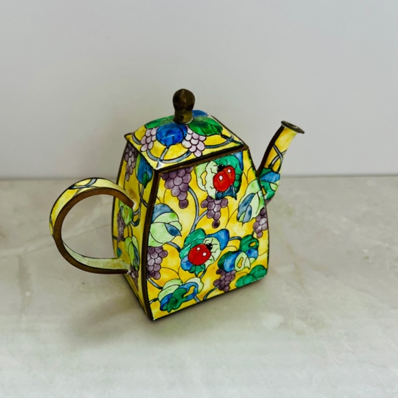 Authentic Kelvin Chen Ladybug Grape Teapot No.1674 | Taiwan Cloisonné Enamel - Picture 3 of 7